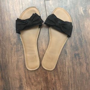 Black bow slip on shoes size 9